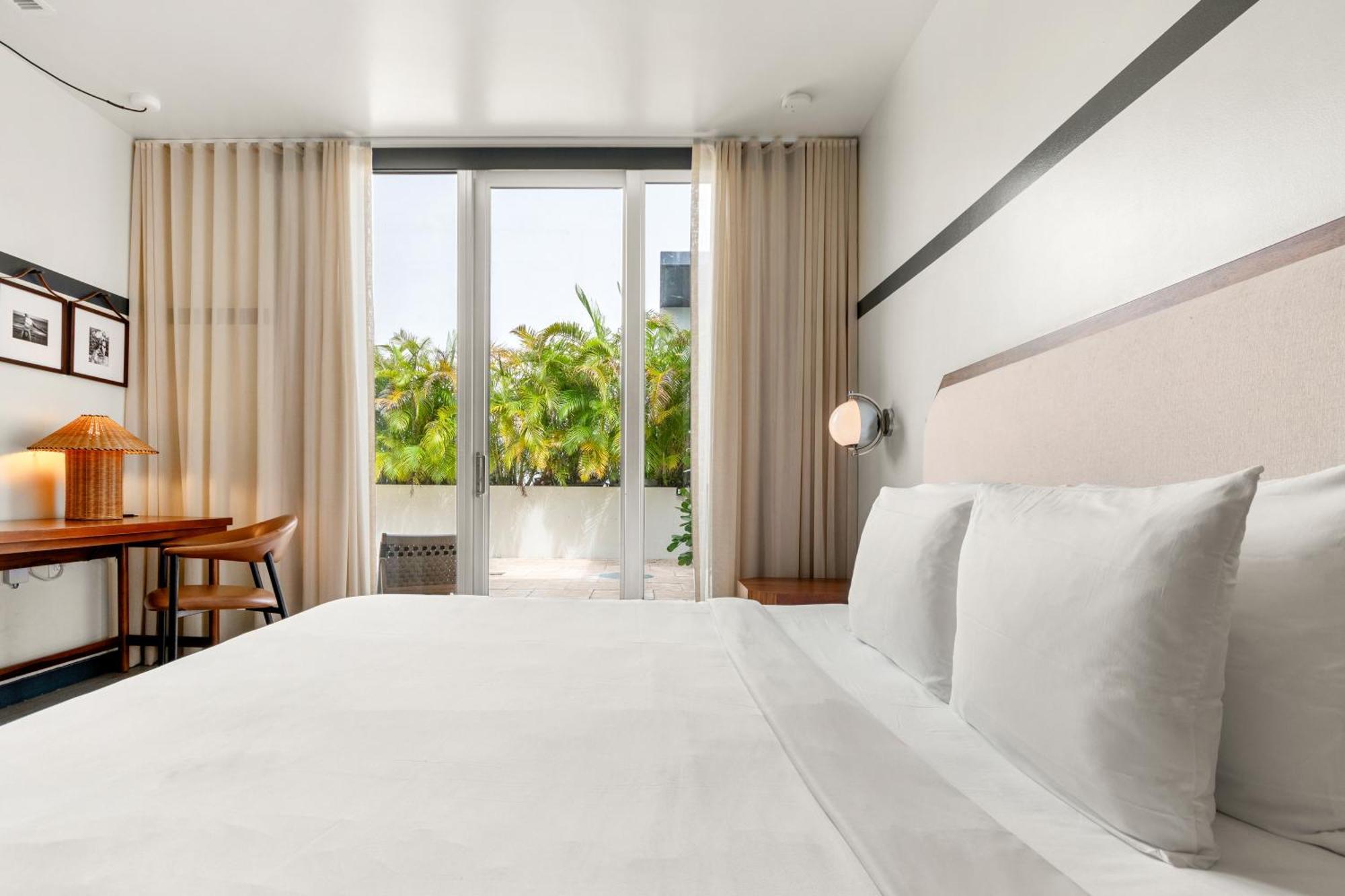 The Daydrift Hotel Miami Beach Exterior photo