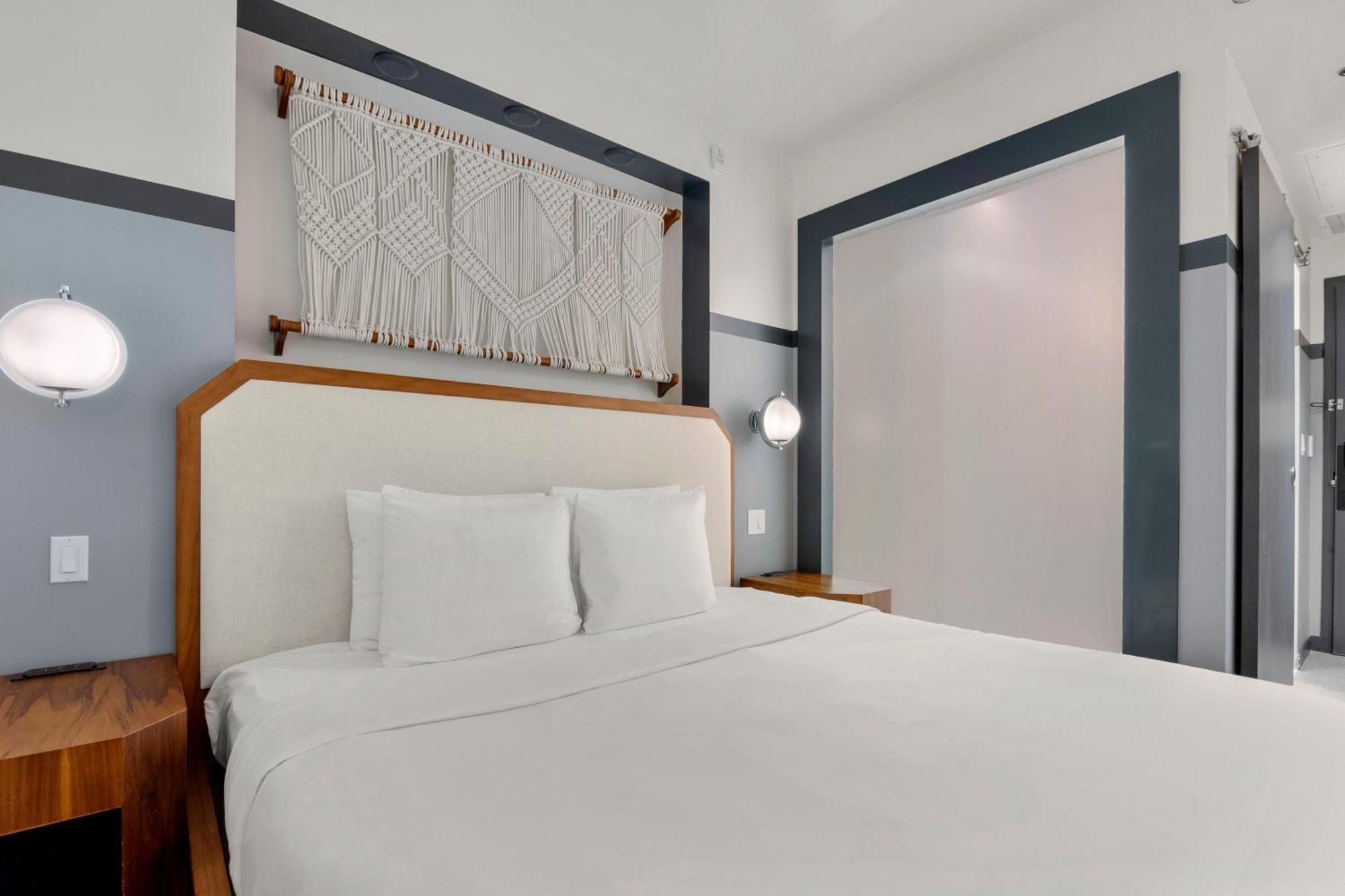 The Daydrift Hotel Miami Beach Exterior photo